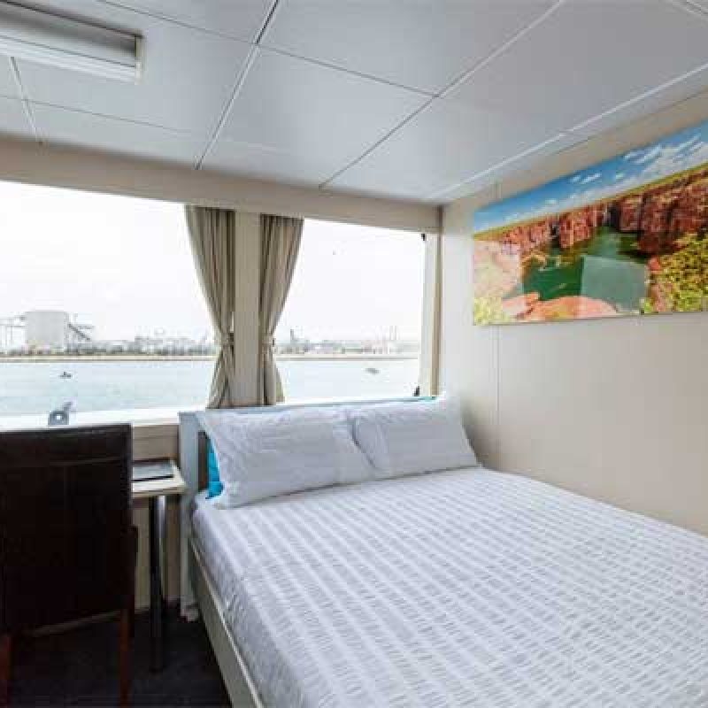 CLASS-1-MID-DECK-EXTERIOR-REEF-PRINCE