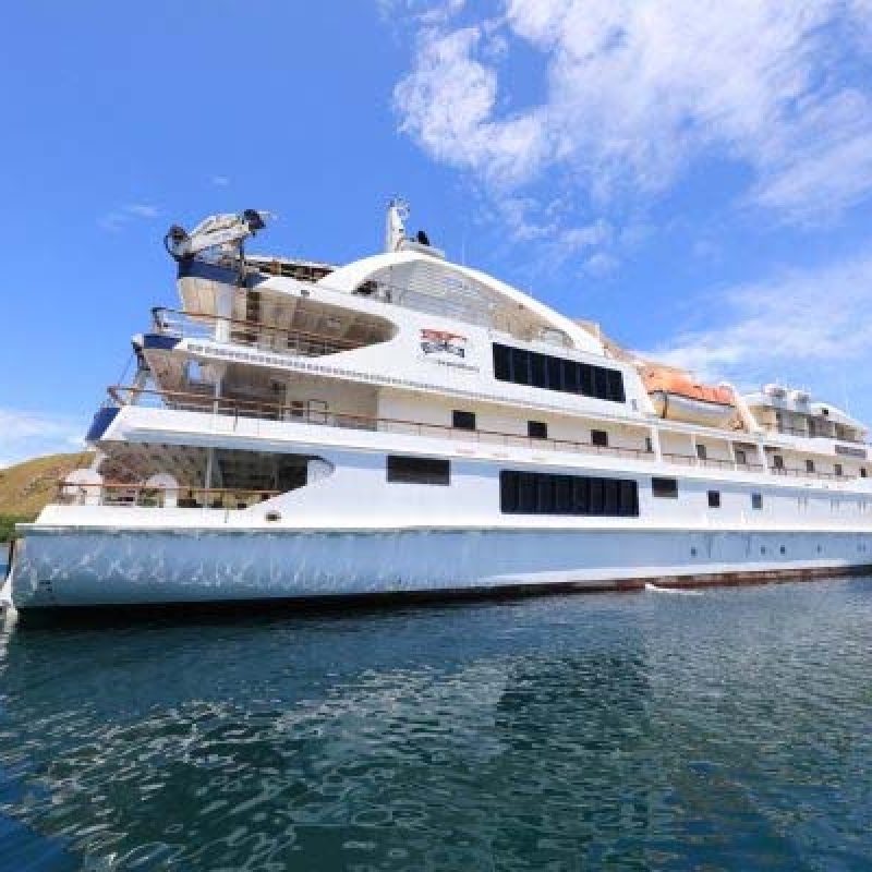 CORAL DISCOVERER Kimberley cruise still water bay