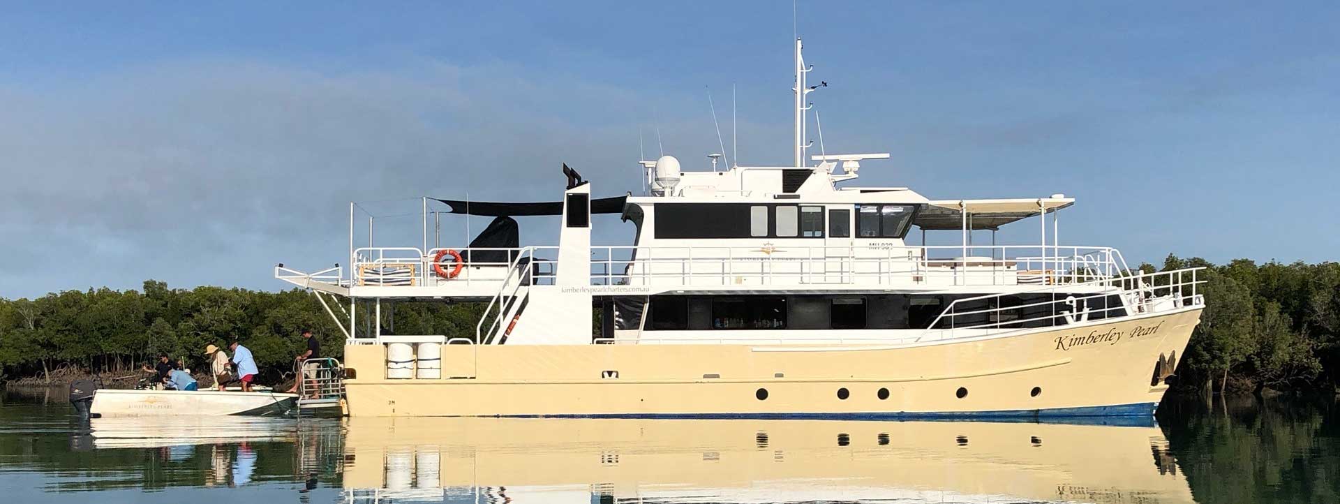 KIMBERLEY-PEARL-side-profile-Kimberley-cruises