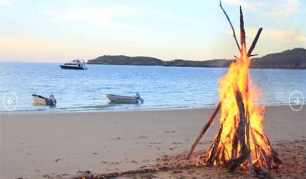 LADY-M-itineraries-beach-fire
