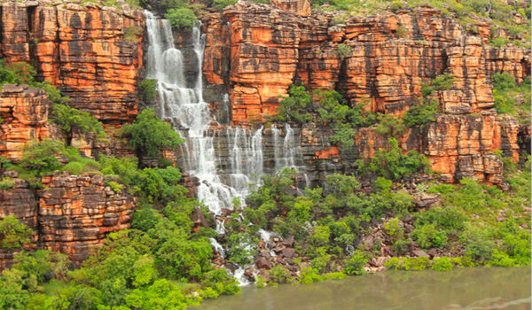 KING CASCADE waterfall