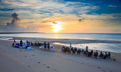 coral-expeditions-hole-in-the-wall-beach-bbq coral-expeditions-hole-in-the-wall-beach-bbq