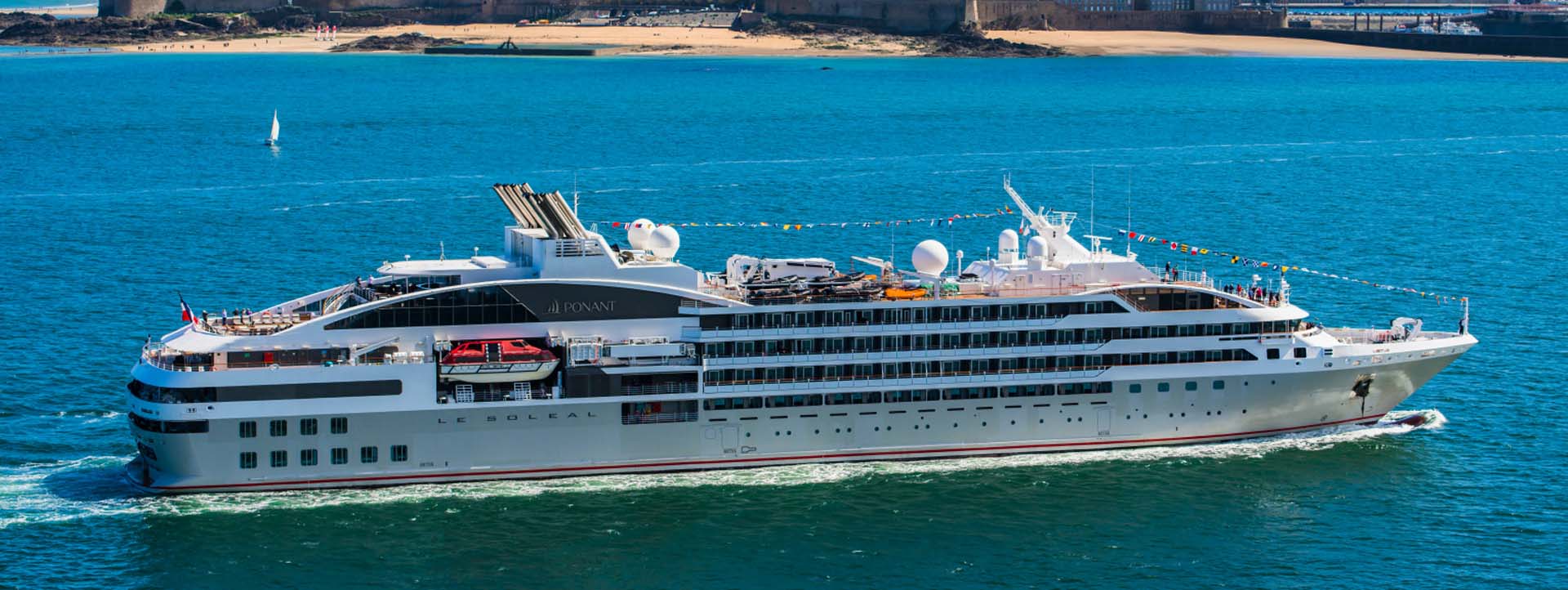 LE SOLEAL blue water Kimberley coast cruises