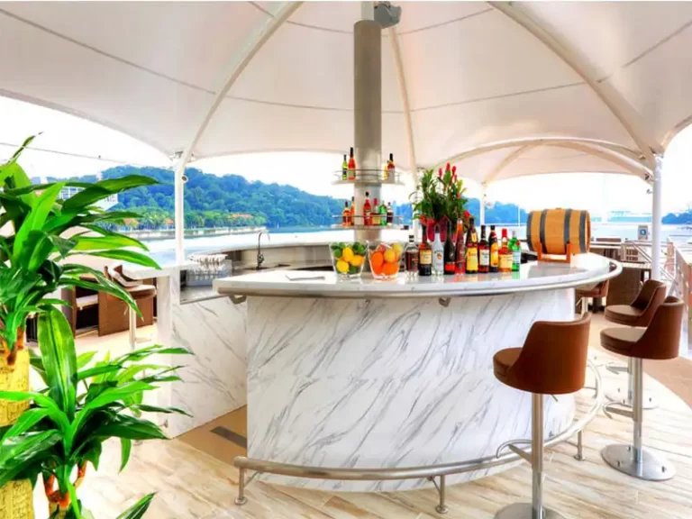 CORAL-DISCOVERER-sun-bar
