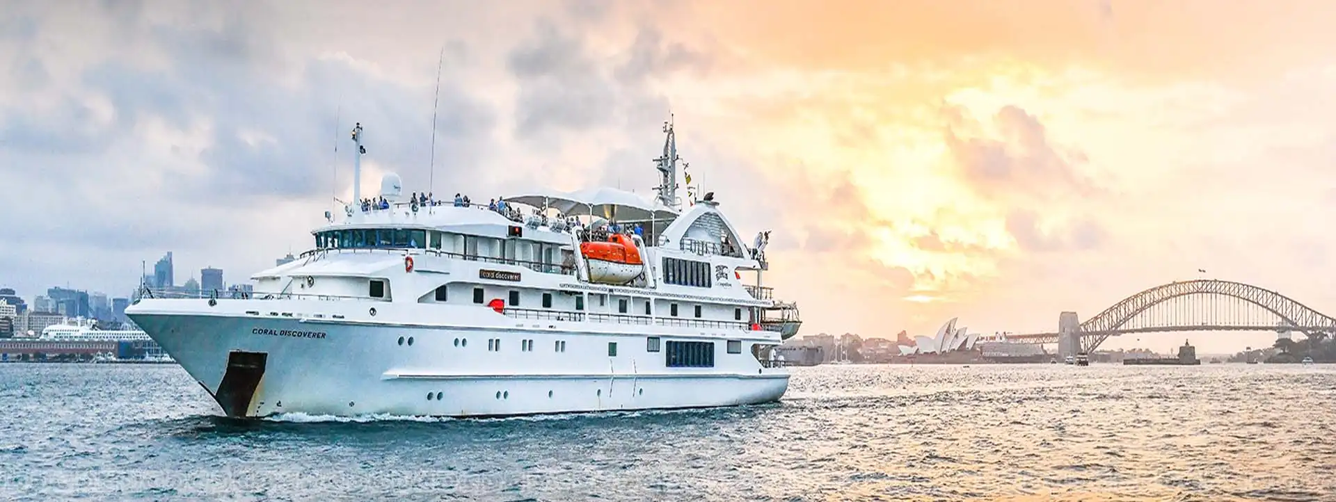 CORAL-DISCOVERER-sydney-rocks-cruise-