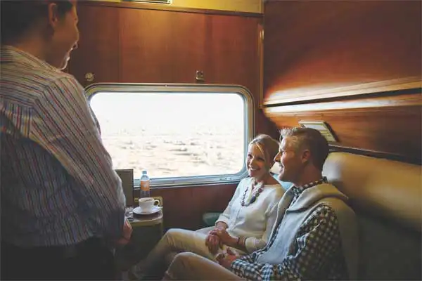 GOLD-SERVICE-CABINS-THE-INDIAN-PACIFIC GOLD-SERVICE-CABINS-THE-INDIAN-PACIFIC
