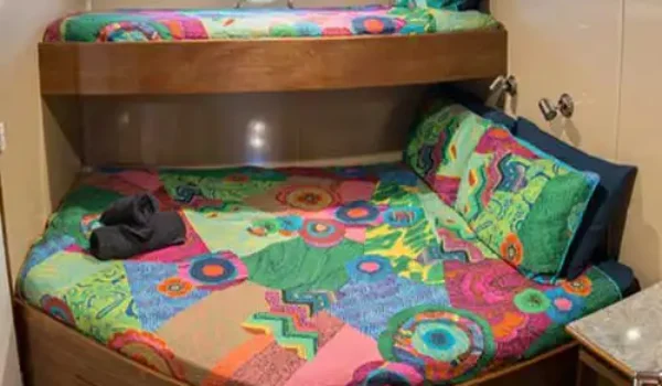 LADY-M-CABINS-queen-bed-small