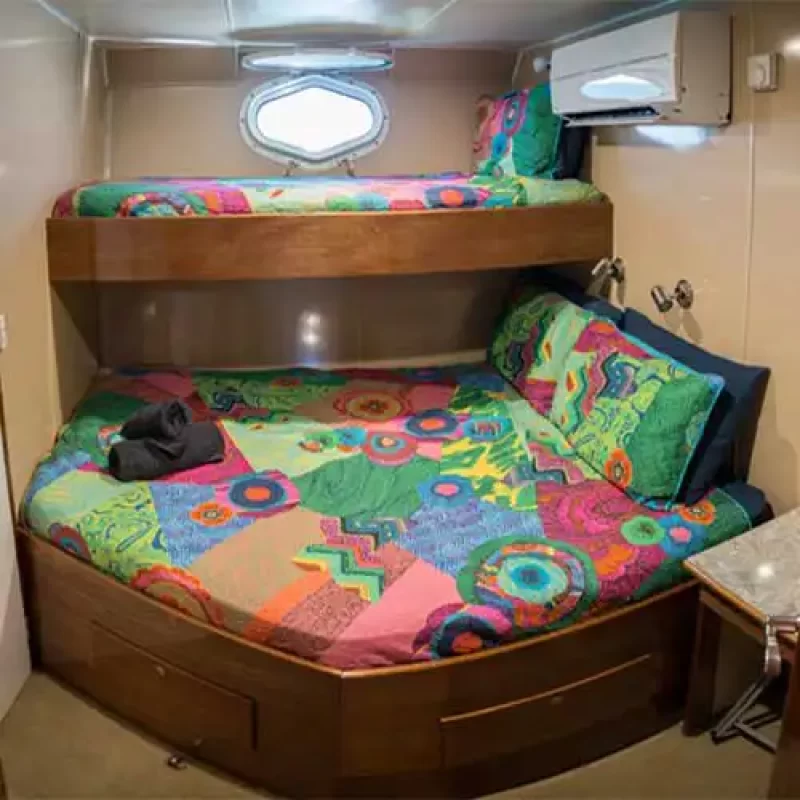 LADY-M-CABINS-queen-bed-small LADY-M-CABINS-queen-bed-small