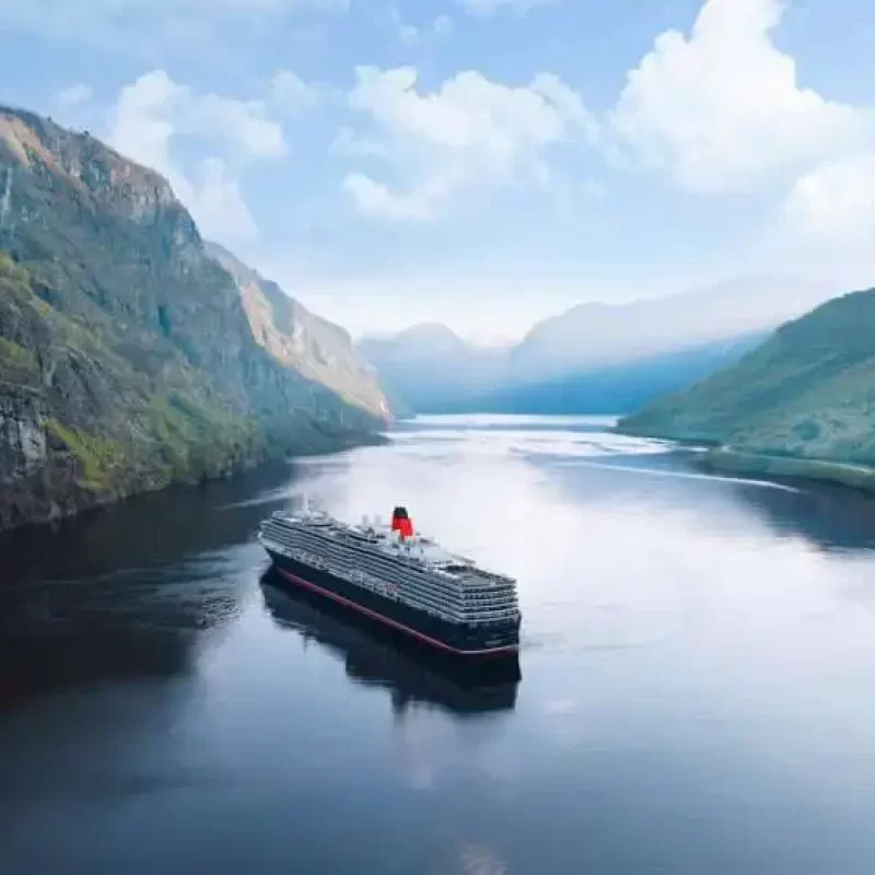 QUEEN-ELIZABETH-itineraries-image QUEEN-ELIZABETH-itineraries-image