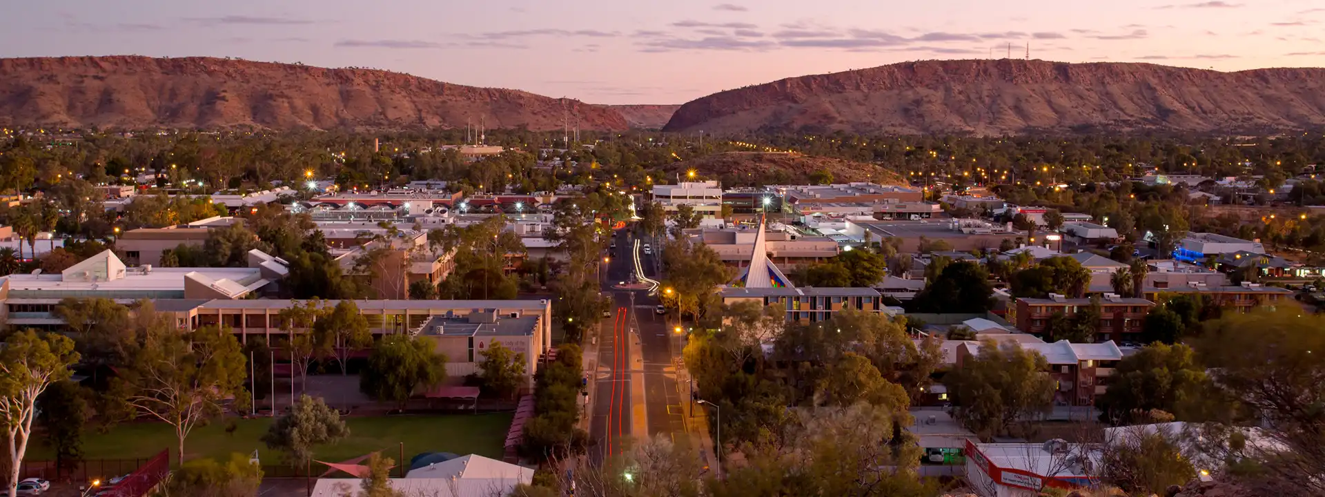KINGS -CANYON RESORT-TO- ALICE SPRINGS-transfer-slider