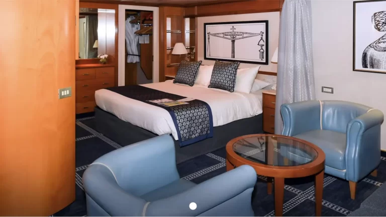 PACIFIC EXPLORER Penthouse