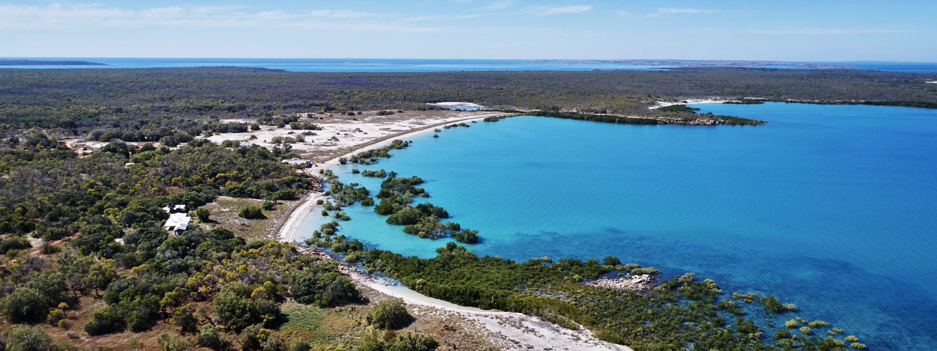 DAMPIER-PENINSULA -4WD -COACH -FULL- DAY- TOUR-image-slider