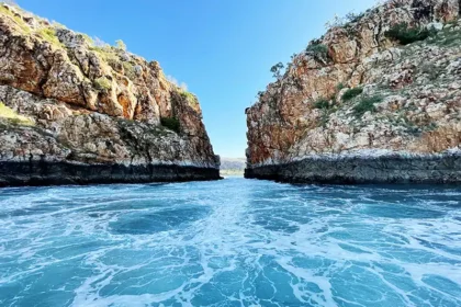 HORIZONTAL FALLS at high tide