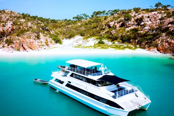 Diversity_III_kimberley_cruise_boats_blue_ocean