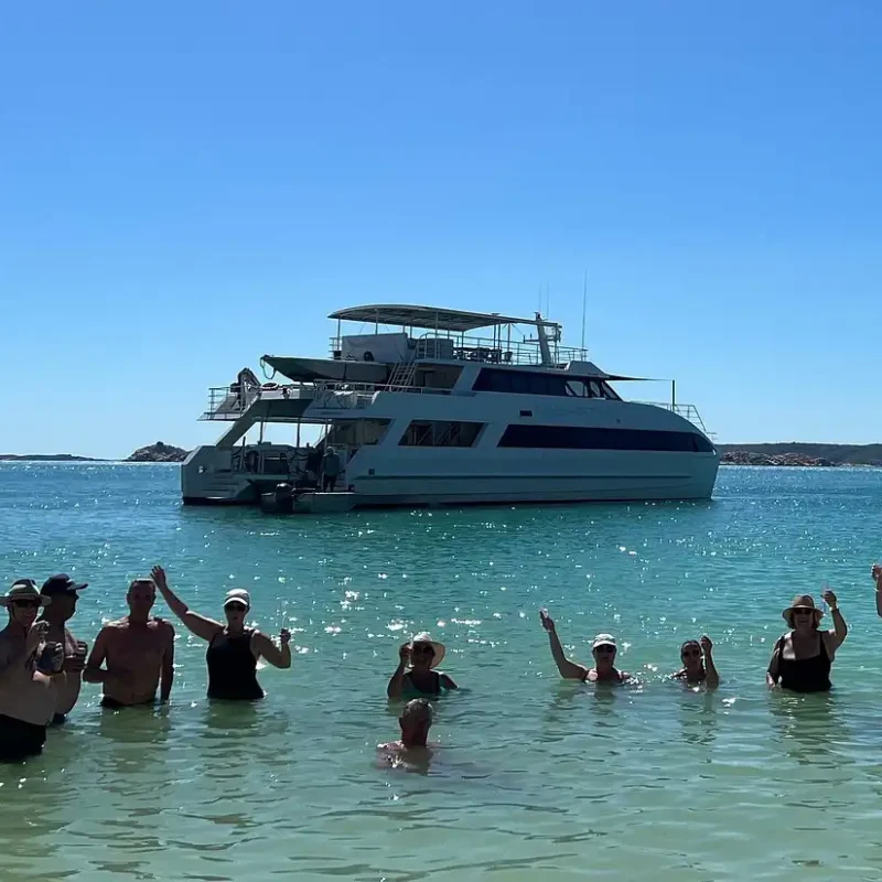 Diversity_Vessel_Happy_People_swimming