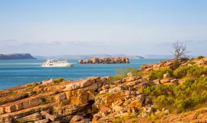 Doubtful-Bay-CORAL-EXPEDITIONS-KIMBERLEY-SOLO-DEALS Doubtful-Bay-CORAL-EXPEDITIONS-KIMBERLEY-SOLO-DEALS