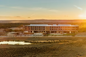 The Ghan-Monarto-Luxury-Stay-2027-Drone-Hotel-Fuller-Monarto