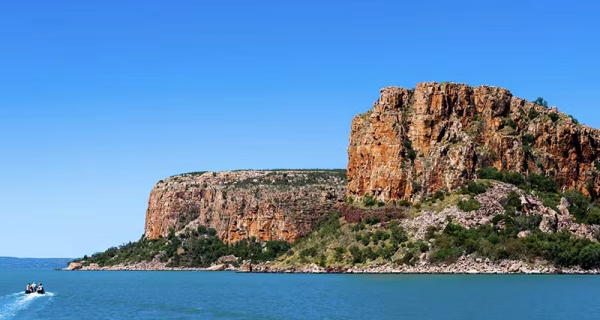 Best time to Cruise the Kimberley-June – Peak Season Begins-RAFT-POINT-on-tender-approach