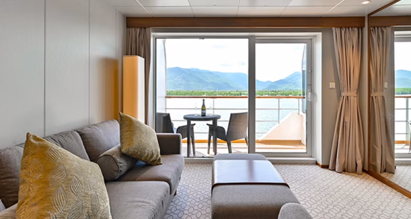 CORAL GEOGRAPHER_EXPLORER DECK BALCONY STATEROOM CORAL GEOGRAPHER_EXPLORER DECK BALCONY STATEROOM
