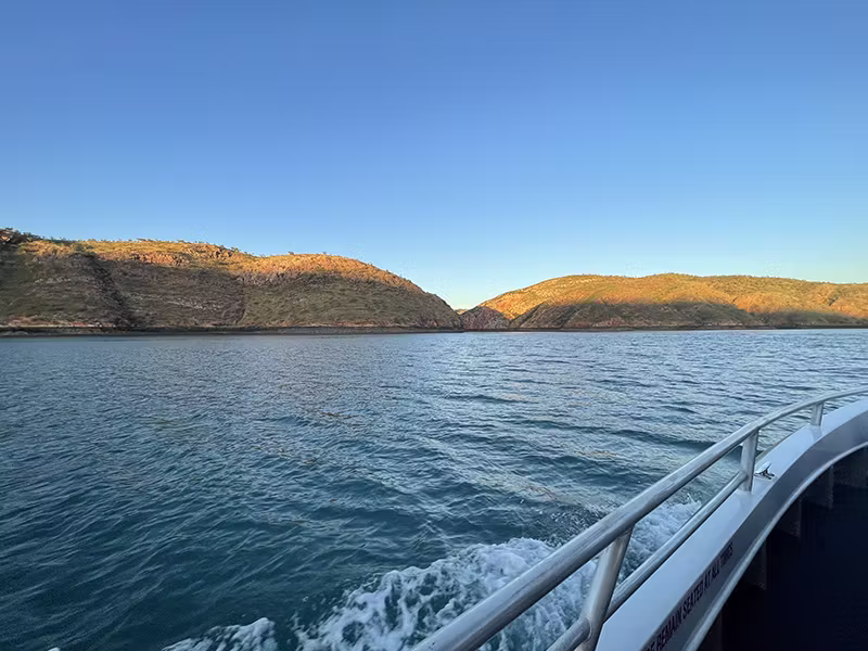 HORIZONTAL FALLS morning approach