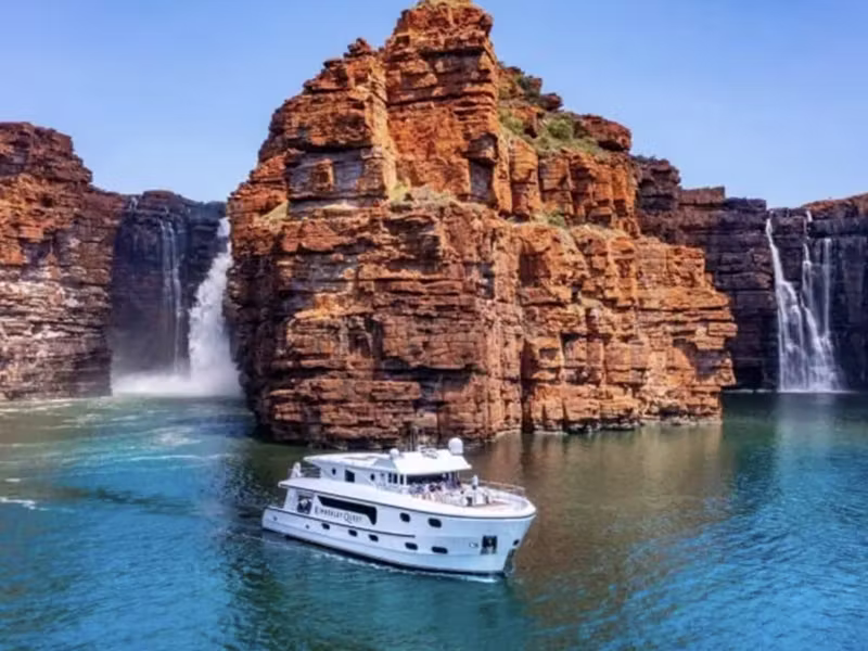 KING GEORGE FALLS Kimberley Quest from side profile