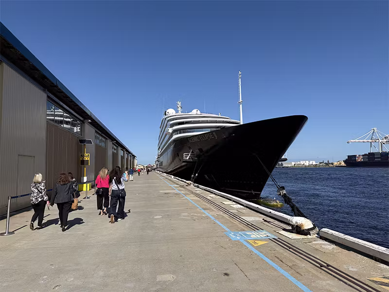 SCENIC ECLIPSE II inspection Fremantle at berth