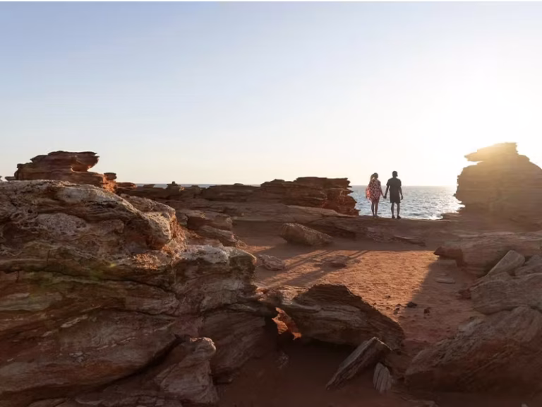 BROOME SUNSET TOURS Gantheaume Beach