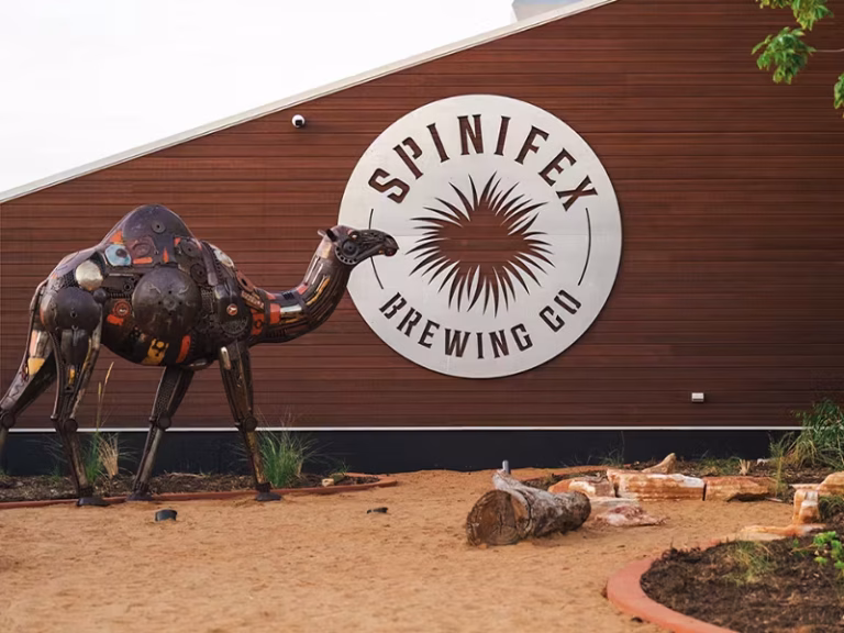 BROOME TOWN SUNSET TOUR Spinifex mage