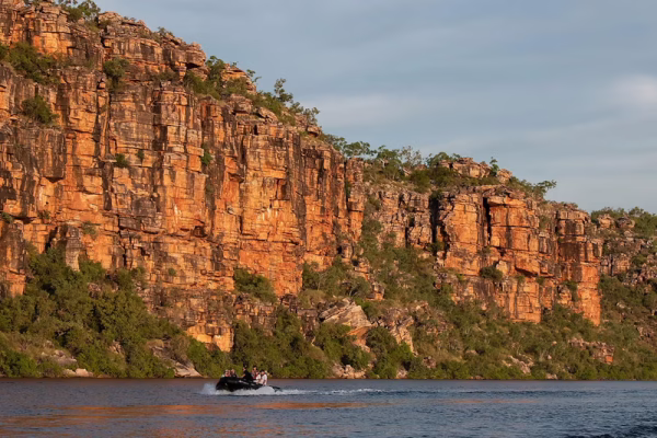 Le Soleal Kimberley Luxury Expedition cruise-Zodiacs-800x600