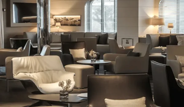 Le-Soleal-Main-Lounge